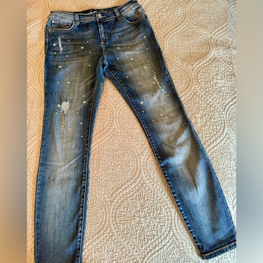 INC International Concepts skinny leg stretch star stud embellished jeans size 6 - Picture 2 of 9